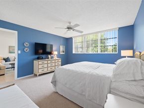 9420 S Hollybrook Lake Dr 109, Pembroke Pines FL 33025
