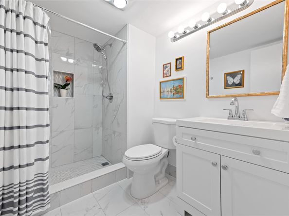 9420 S Hollybrook Lake Dr 109, Pembroke Pines FL 33025