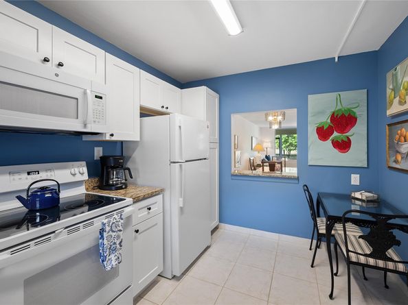 9420 S Hollybrook Lake Dr 109, Pembroke Pines FL 33025
