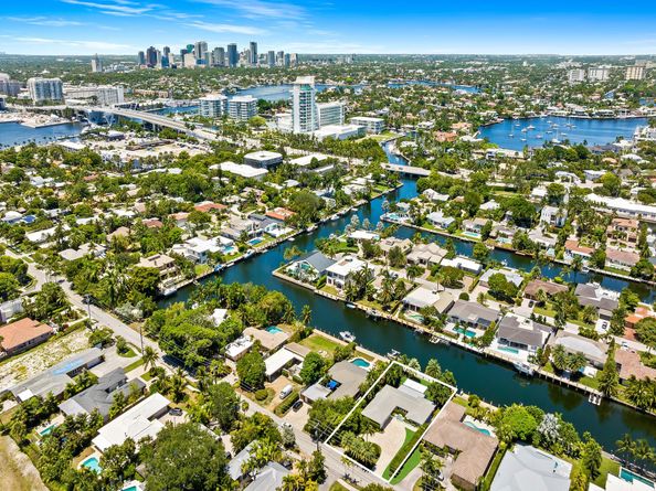 2619 Barbara Dr, Fort Lauderdale FL 33316