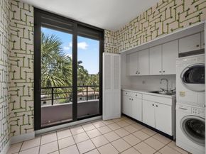 120 Sunset Avenue W3b, Palm Beach FL 33480