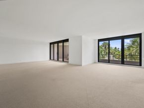 120 Sunset Avenue W3b, Palm Beach FL 33480