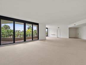 120 Sunset Avenue W3b, Palm Beach FL 33480