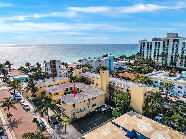322 Harding Street B202, Hollywood FL 33019