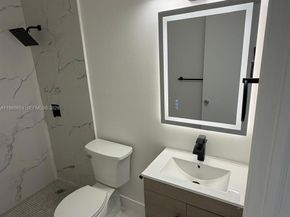 725 SW 11th Avenue 17F, Hallandale Beach FL 33009