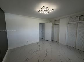 725 SW 11th Avenue 17F, Hallandale Beach FL 33009