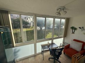 2801 Somerset Drive 105, Lauderdale Lakes FL 33311