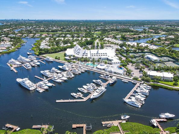 194 Spyglass Court, Jupiter FL 33477