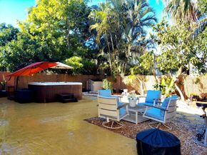 9741 SW 9TH Ct, Pembroke Pines FL 33025