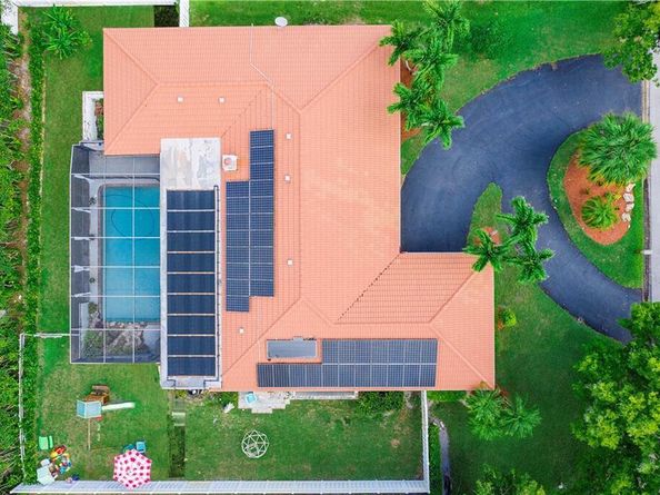 208 NW 91st Avenue, Coral Springs FL 33071