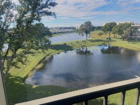 7146 Huntington Lane 402, Delray Beach FL 33446