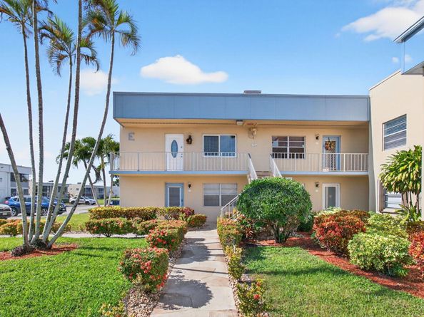 222 Burgundy E, Delray Beach FL 33484