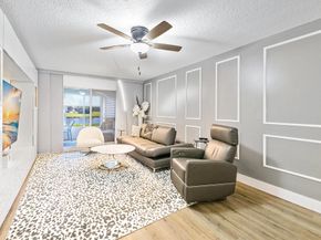 1018 Guildford A, Boca Raton FL 33434