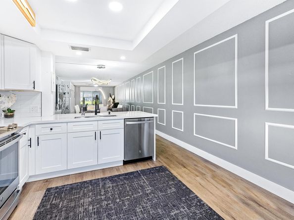 1018 Guildford A, Boca Raton FL 33434