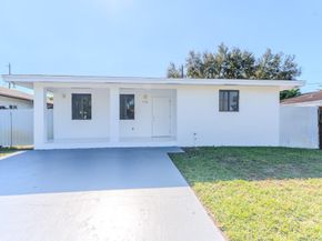 5738 Fletcher St, Hollywood FL 33023