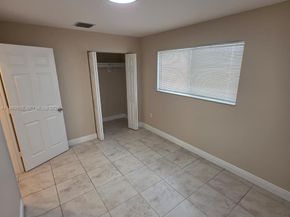 1990 NW 4th Court 7, Miami FL 33136