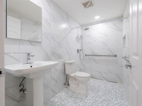 201 E 44th Street, Hialeah FL 33013