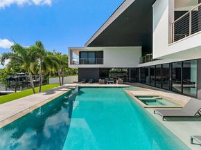 5706 Holly Lane, Jupiter FL 33458