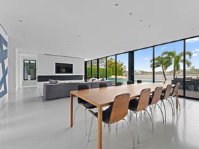 5706 Holly Lane, Jupiter FL 33458