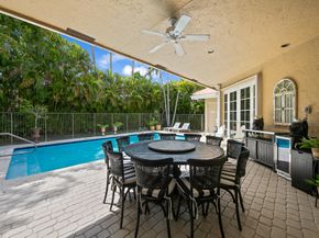 1207 Manor Drive S, Weston FL 33326