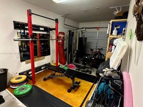 1242 NE 32nd Avenue, Homestead FL 33033