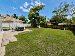 818 Glenridge Drive, West Palm Beach FL 33405
