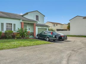 14000 Langley Place, Davie FL 33325