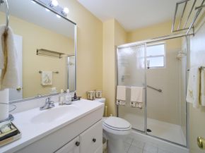 175 Lake Susan Lane, West Palm Beach FL 33411