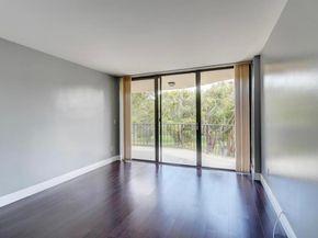 859 Jeffery Street 3030, Boca Raton FL 33487