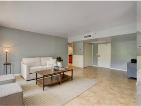 859 Jeffery Street 3030, Boca Raton FL 33487