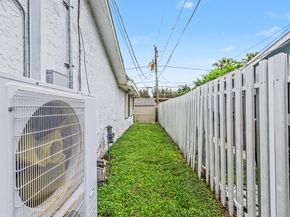4560 NW 113th Terrace, Sunrise FL 33323