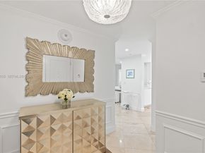 3400 SW 27th Avenue 207, Miami FL 33133