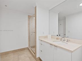3400 SW 27th Avenue 207, Miami FL 33133