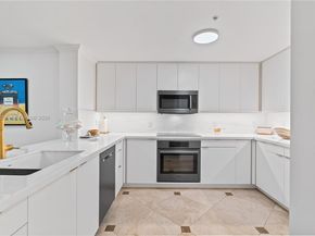 3400 SW 27th Avenue 207, Miami FL 33133