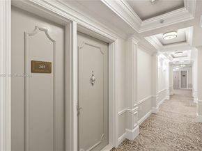 3400 SW 27th Avenue 207, Miami FL 33133