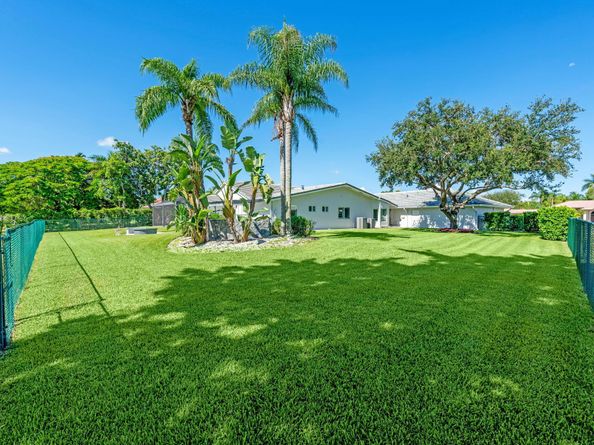 21059 Sweetwater Lane N, Boca Raton FL 33428