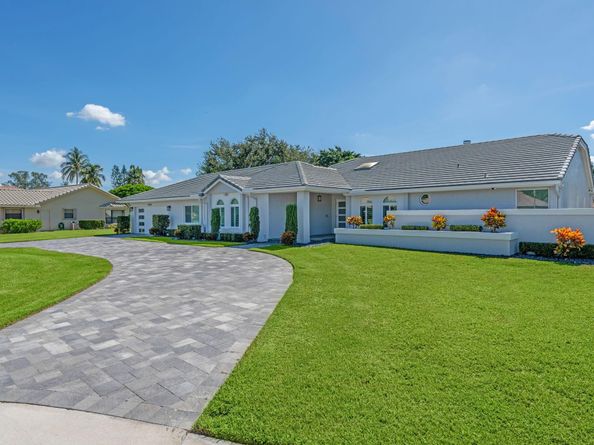 21059 Sweetwater Lane N, Boca Raton FL 33428