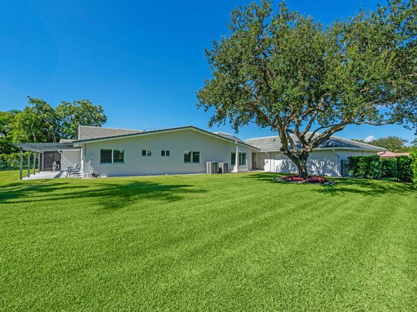 21059 Sweetwater Lane N, Boca Raton FL 33428