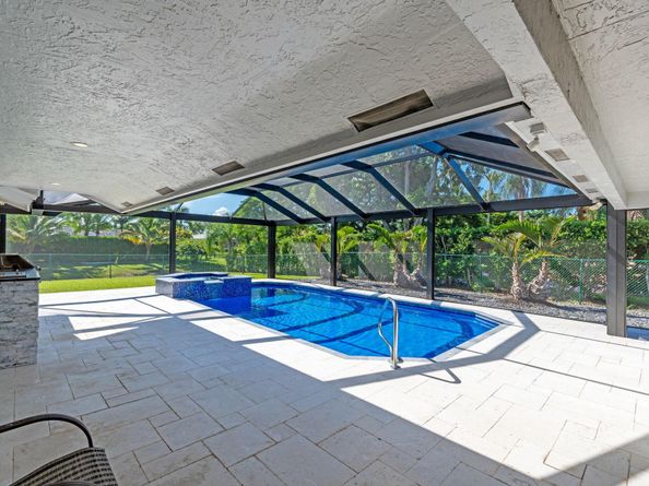 21059 Sweetwater Lane N, Boca Raton FL 33428