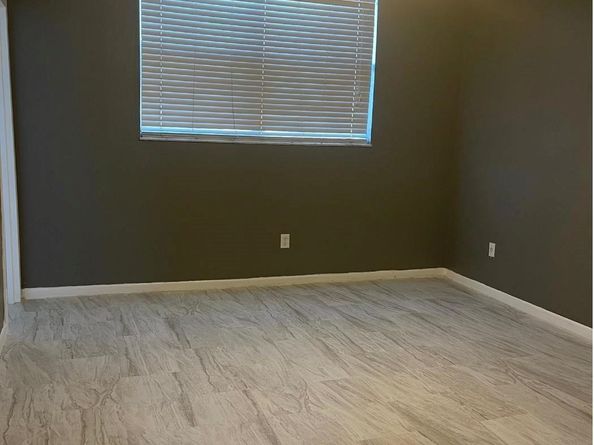 2860 somerset Dr 417, Lauderdale Lakes FL 33311
