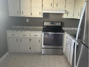 2860 somerset Dr 417, Lauderdale Lakes FL 33311