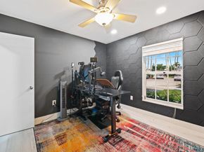 586 Abingdon Way, Davie FL 33325