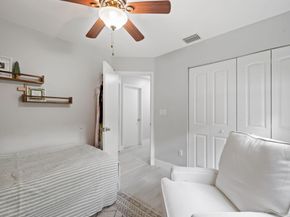 586 Abingdon Way, Davie FL 33325