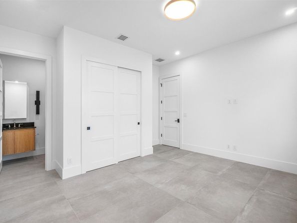 511 SE 7th Ave, Pompano Beach FL 33060