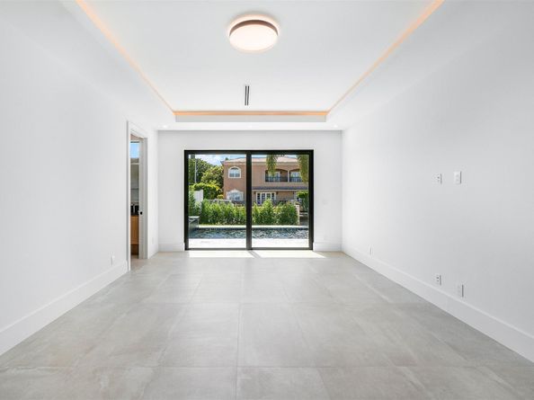 511 SE 7th Ave, Pompano Beach FL 33060