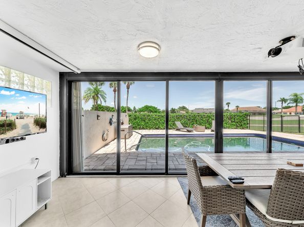 10255 Sunset Bend Drive, Boca Raton FL 33428