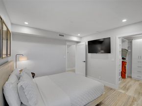 1057 Hillsboro Mile 612, Hillsboro Beach FL 33062