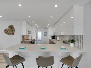 1057 Hillsboro Mile 612, Hillsboro Beach FL 33062
