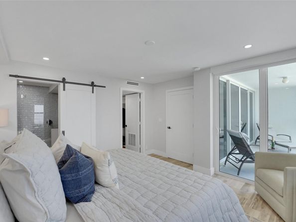 1057 Hillsboro Mile 612, Hillsboro Beach FL 33062