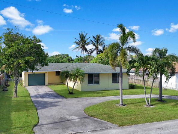 2022 Collier Avenue, Lake Worth FL 33461